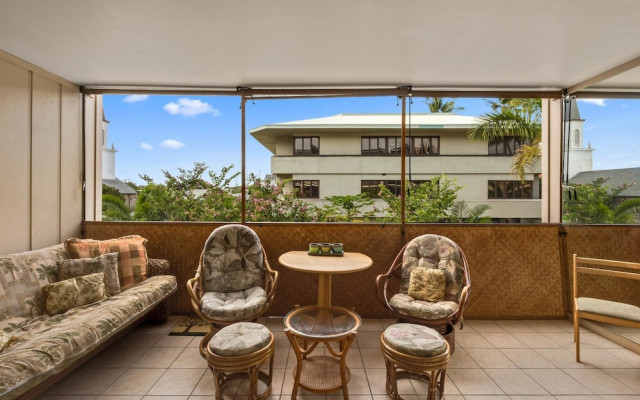 Kona Plaza#220