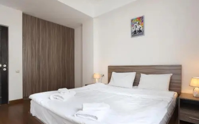 Apartments on Buzand street 17
