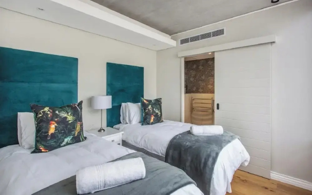 The Docklands 2 Bed Executive Apartment
