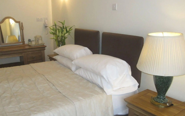 Old Mill Hotel & Lodge