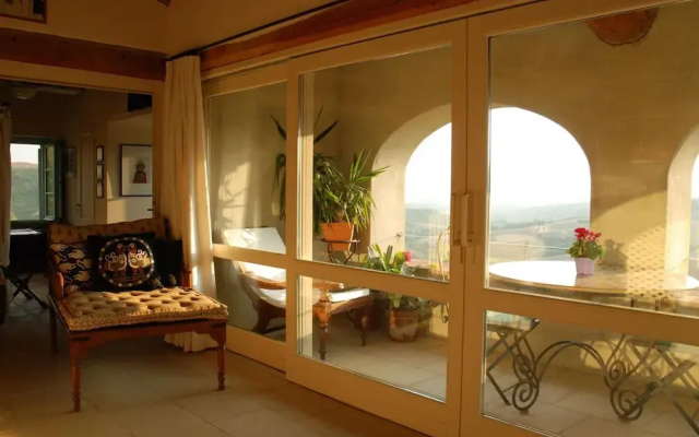 Belvilla by OYO Villa With Private Pool