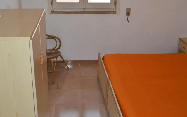 Cosy Apartment Near The Beach With Balcony - Pets Allowed