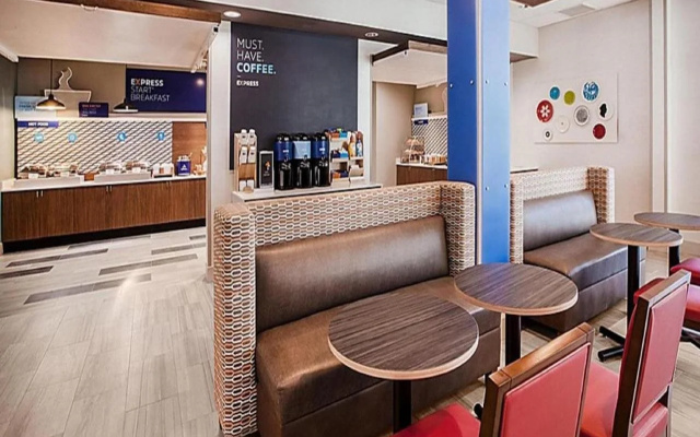 Holiday Inn Express & Suites The Dalles by IHG