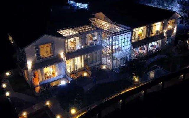 One Chijianshan Boutique Homestay (Xingyi Wanfenglin Branch)
