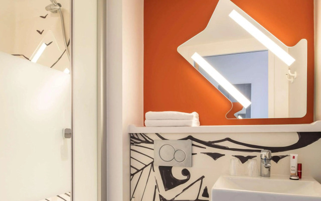 ibis budget Beauvais Aeroport