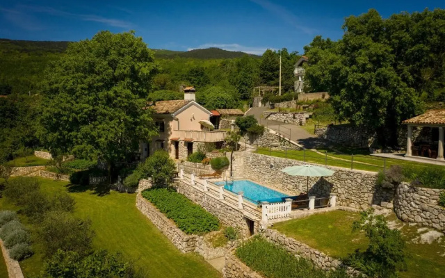 Stunning Home in Moscenice With Wifi and 2 Bedrooms