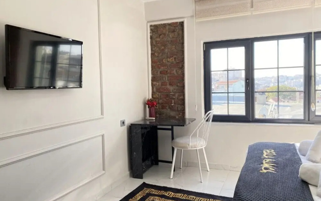 Cozy Flat With Central Location in Beyoglu