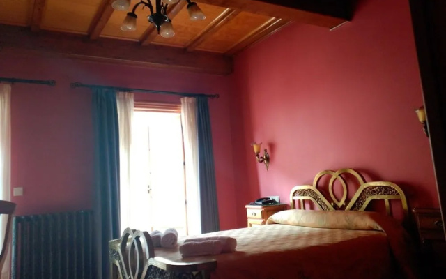 Hotel Pico Sacro II