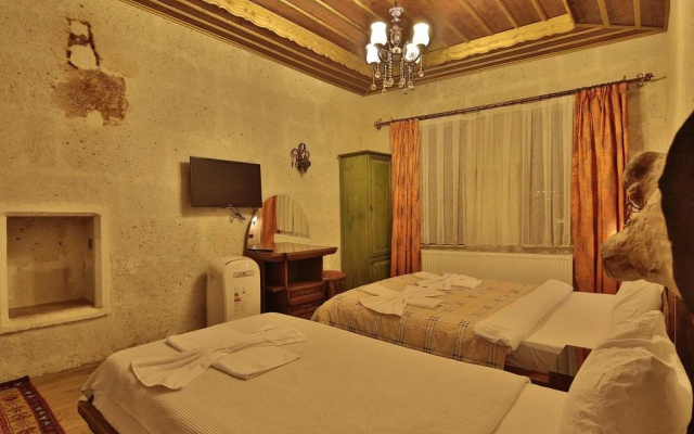El Nazar Hotel & Cave Suites