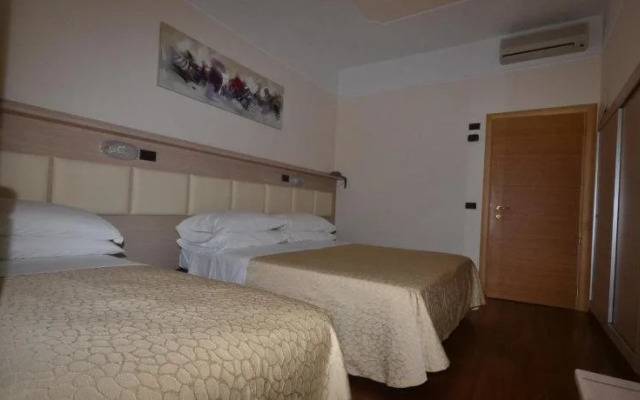 Hotel Royal