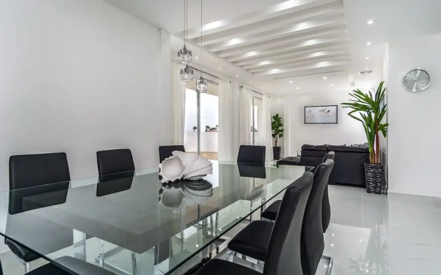 Ocean Pearl House Modern Gem Ocean View Home at Las Conchas