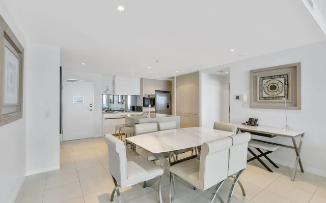 Soul Beachfront Apartments - HR Surfers Paradise