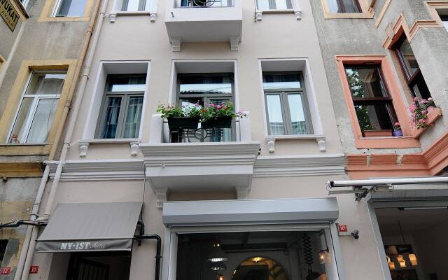 Отель Taksim Safe House вид на фасад
