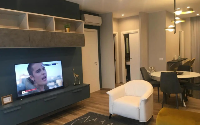 Royal Suite (Adults Only)