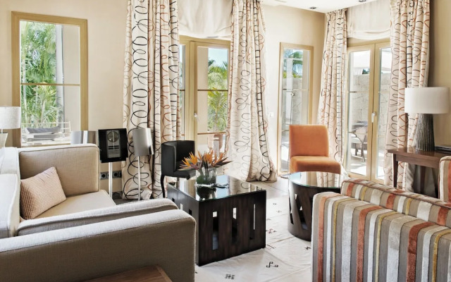 Bahia del Duque Las Villas Resort