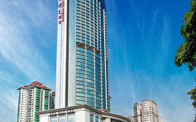 Soluxe Hotel Guangzhou вид на фасад