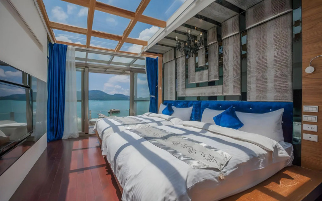 Shuian Lakeside Hotel