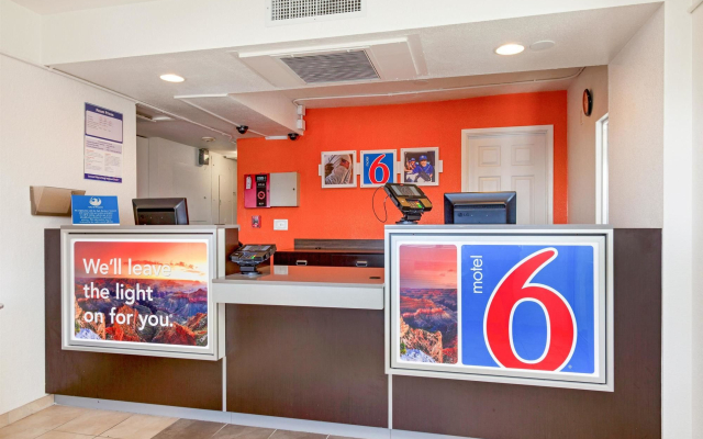 Motel 6 Phoenix North - Bell Road