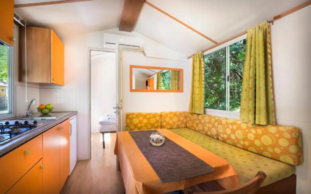 Campsite & Holiday Resort Medveja Apartments
