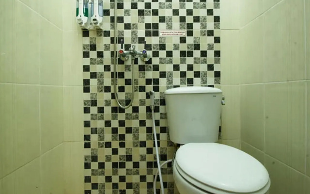 Naura Guest House