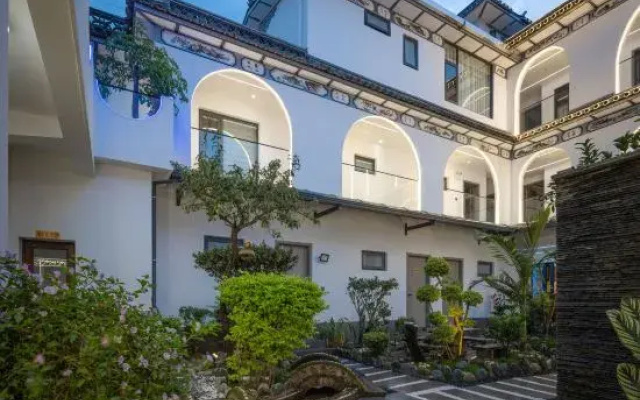 Qiyuan Holiday Hotel (Longkan Pier Branch)