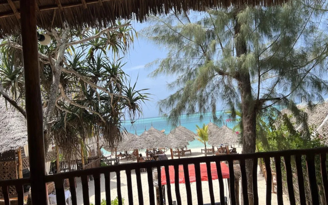 Mano Kendwa Beach