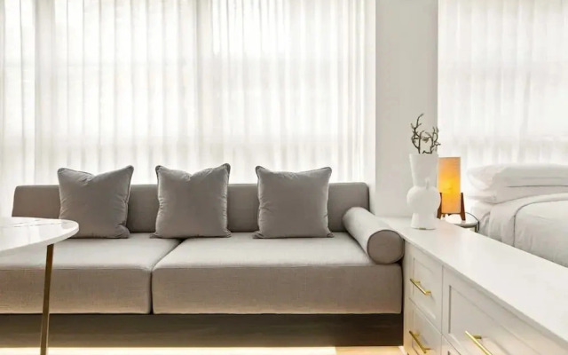 City Centre Studio by Hyde Park