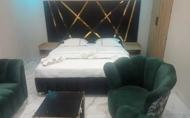 Crown Palace Guest House