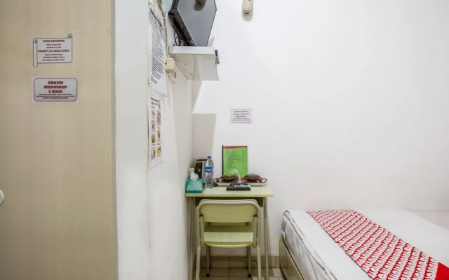 Alex Hostel by OYO Rooms