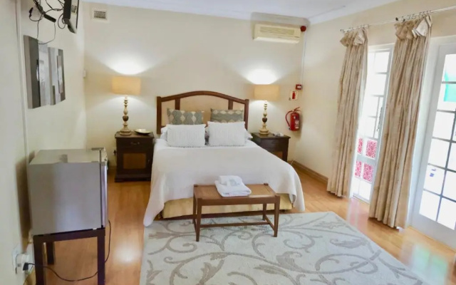 The WhiteHouse B&B