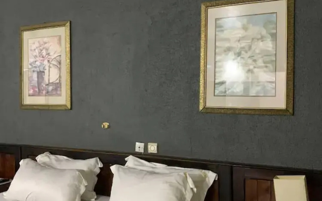 SKY Hotel Bonapriso