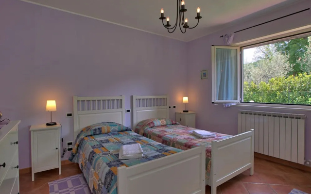 Holiday Home Near Lake Trasimeno