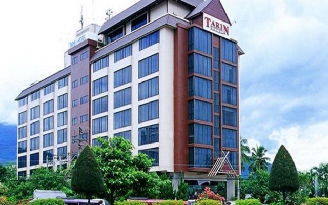 Отель Tarin Hotel Таиланд, Чиангмай - отзывы, цены и фото номеров - забронировать отель Tarin Hotel онлайн вид на фасад