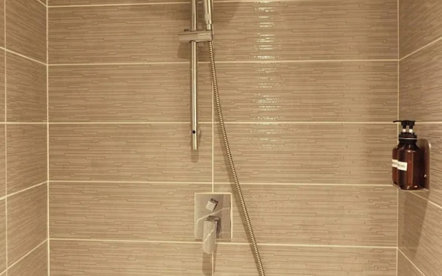 Private Jacuzzi Pool Suite Near Walking Street
