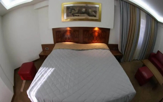 Hotel Exclusive