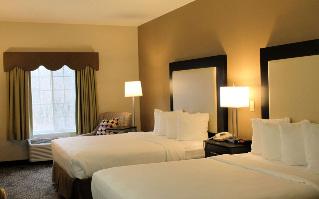 Best Western Plus Des Moines West Inn & Suites
