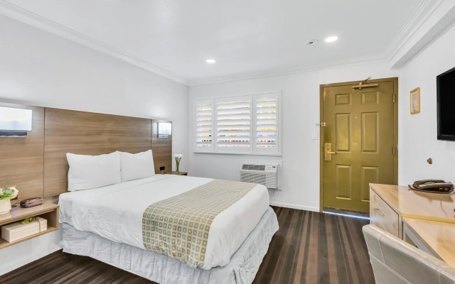 Napa Valley Hotel & Suites