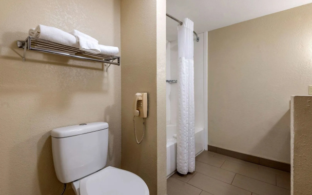 Comfort Inn Matthews - Charlotte