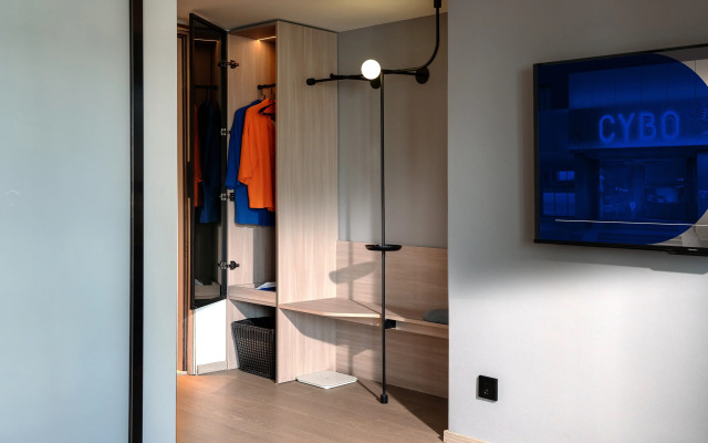 CYBO Station SSAW Shangpin Hotel Luohu Shenzhen