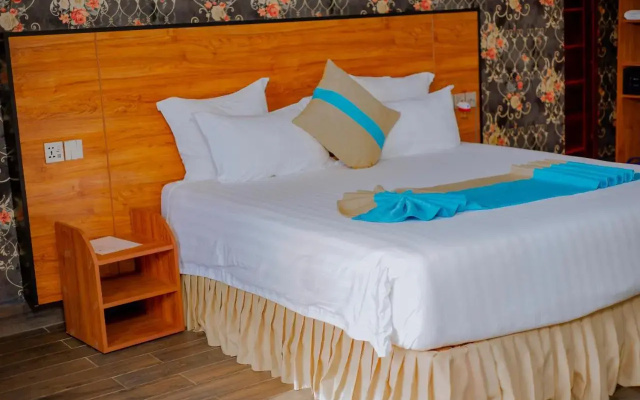 Centric Hotel
