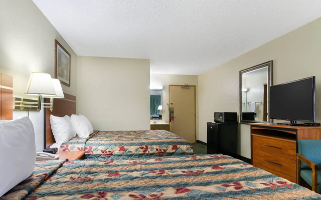 Econo Lodge Emporia