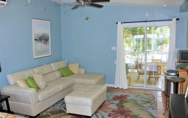 4431 Estero House