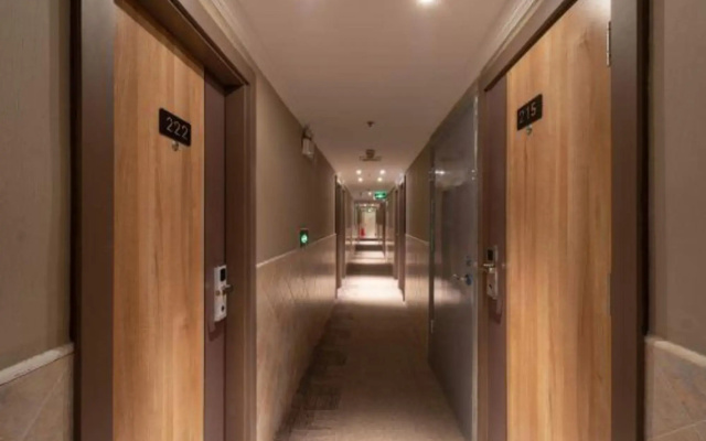 Pebble Motel (Shanghai   Jinqiao Metro YanggaoRoad)