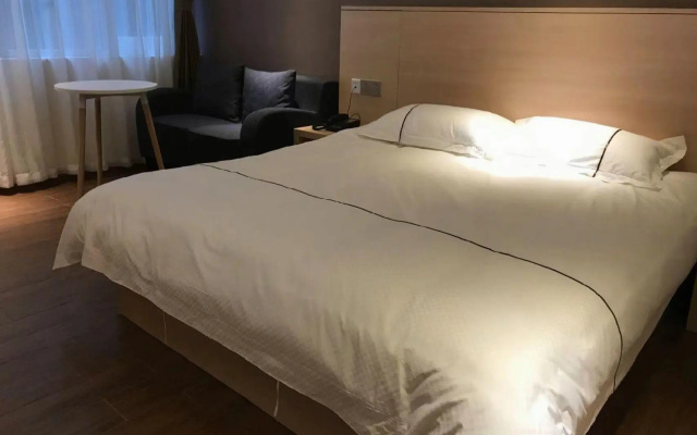 Pebble Motel (Guangzhou Conghua Street North Highway Intersection)