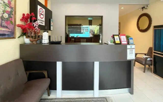 Grand Safari Hotel