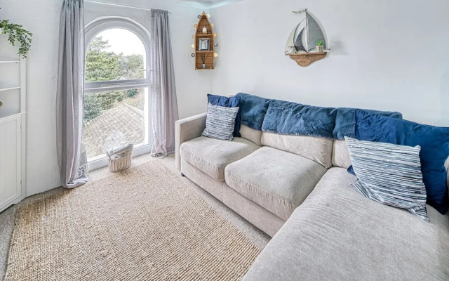 Host Stay Sail Loft