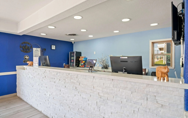Americas Best Value Inn & Suites Brenham