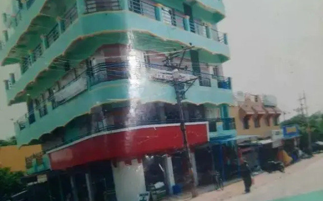 SPOT ON 93244 Y R Tourist Home