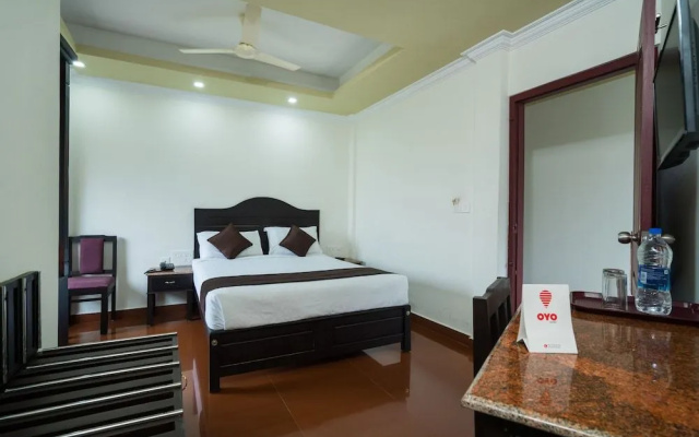 OYO 10428 Hotel Sandal Breeze