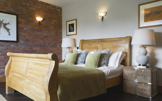 Lyth Valley - X6 Bed Country House Ridgestone